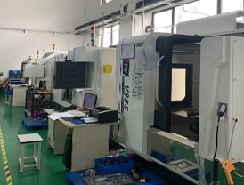 注塑加工時產品有披鋒,是模具間隙還是鎖(suǒ)模力問題